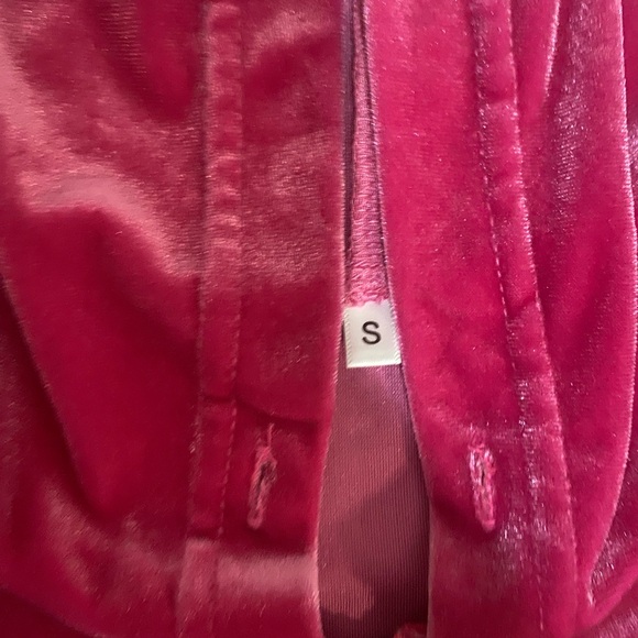 Size small,pink crop top sweater, - Picture 4 of 4